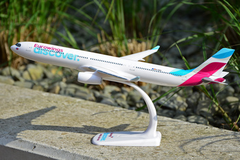 Airbus A330-300 Eurowings Discover D-AFYR (Herpa)