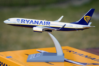 Boeing 737-800 Ryanair UK G-RUKG