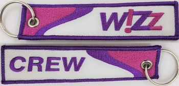 Breloczek WIZZ CREW