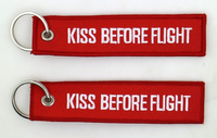 Breloczek KISS BEFORE FLIGHT czerwony